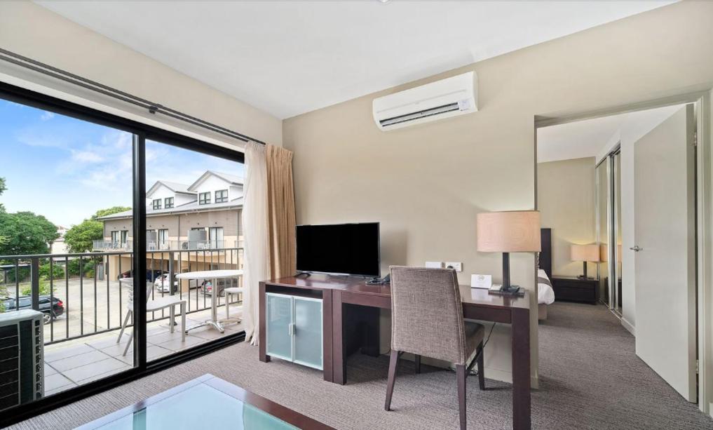 Quest Maitland Aparthotel Exterior photo
